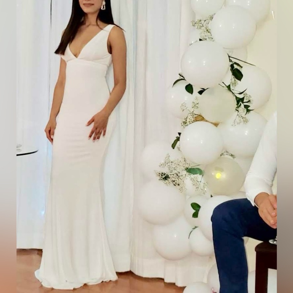 Abyss By Abby White Maxi Dress